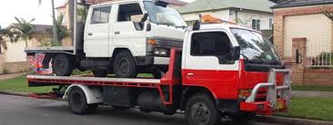 Alaanu Kitan Towing Van