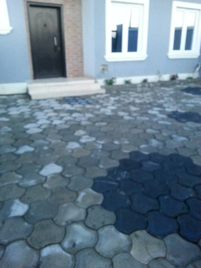 APESHI LAUNDRY AND GENERAL CLEANING SERVICES – AJAH
